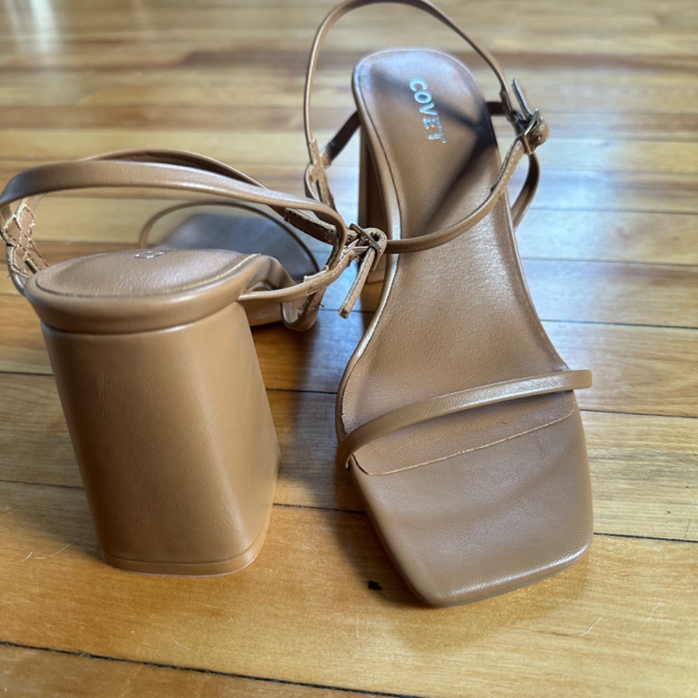 Tan Heels - Picture 2 of 4